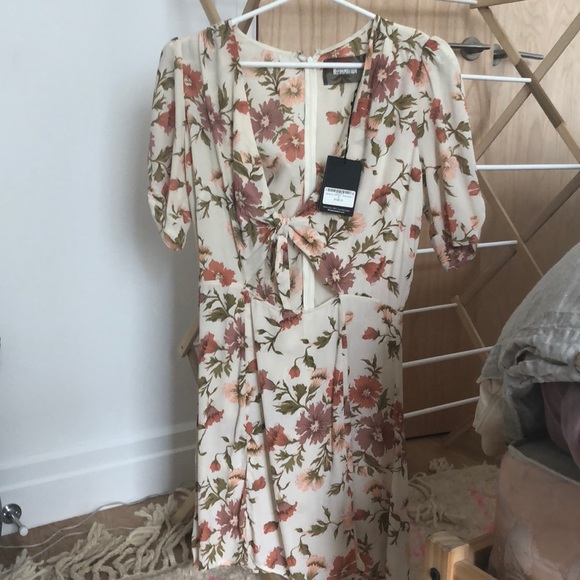 NWT REFORMATION Grace Dress - Picture 3 of 7